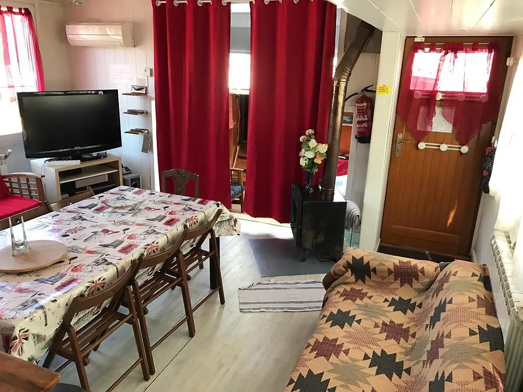 Apartament Peniche Tour Eiffel Paryż